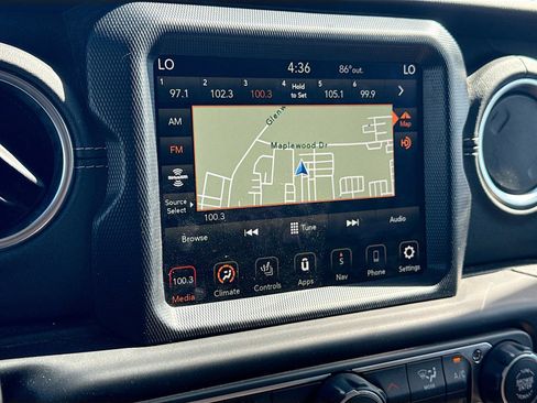 Used 2023 Jeep Wrangler Unlimited Sahara w/ Cold Weather Group AWD/4WD image 15