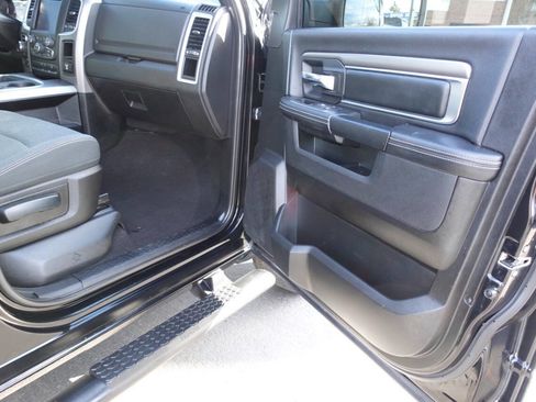 Used 2021 RAM 1500 Classic Warlock image 32