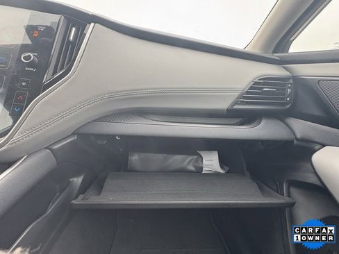 Used 2024 Subaru Outback Premium image 19