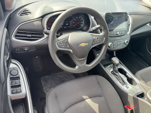 Used 2023 Chevrolet Malibu LT image 20