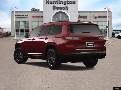 New 2025 Jeep Grand Cherokee L Laredo image 5