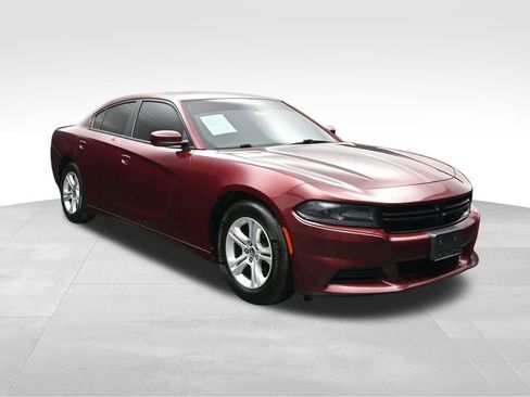 Used 2019 Dodge Charger SXT RWD image 7