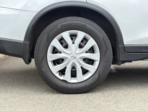Used 2018 Nissan Rogue S FWD image 28