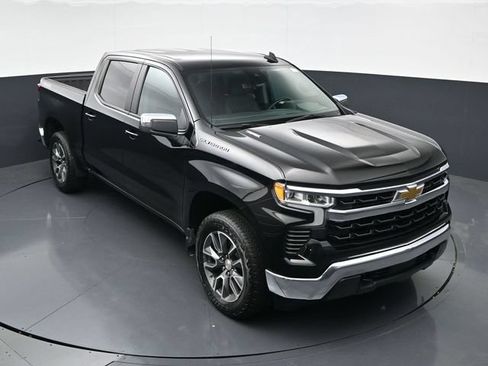 Used 2024 Chevrolet Silverado 1500 LT AWD/4WD image 35