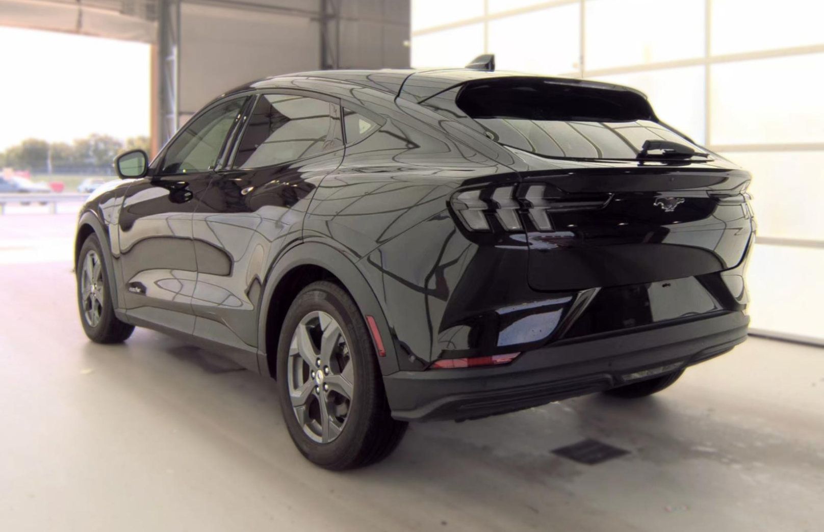 Used 2023 Ford Mustang Mach-E Select RWD image 7