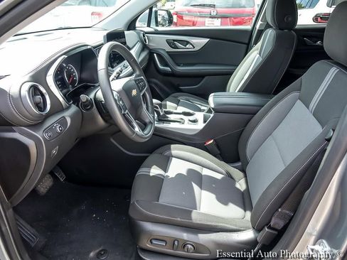 Used 2025 Chevrolet Blazer LT AWD/4WD image 10