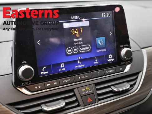 Used 2025 Nissan Altima 2.5 SV FWD image 19