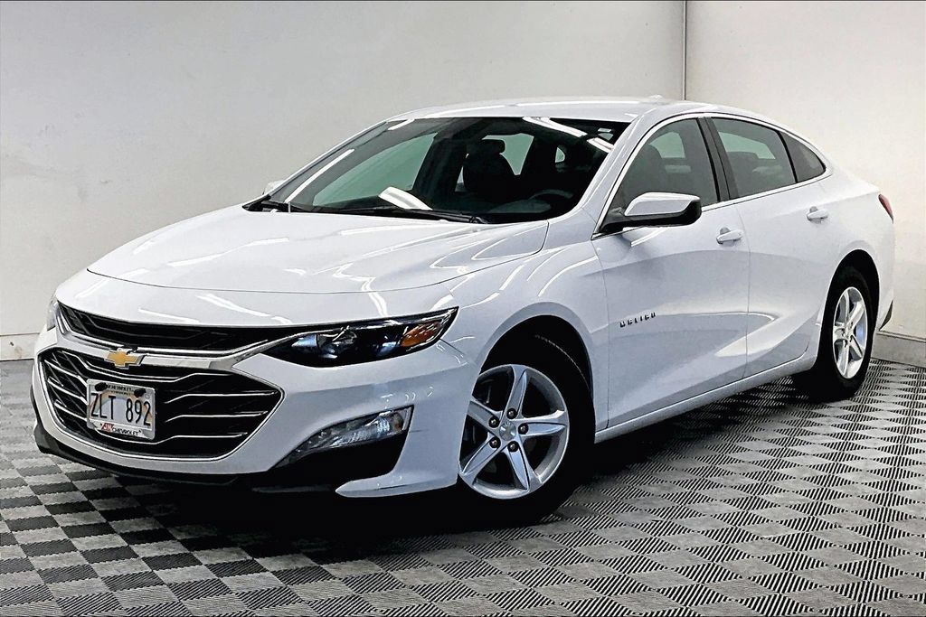 Used 2024 Chevrolet Malibu LT FWD image 1