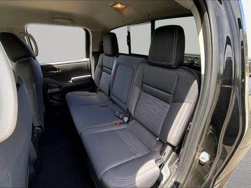 Used 2024 Nissan Frontier SV w/ SV Convenience Package RWD image 16