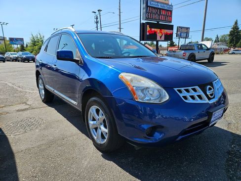 Used 2011 Nissan Rogue SV AWD/4WD image 6