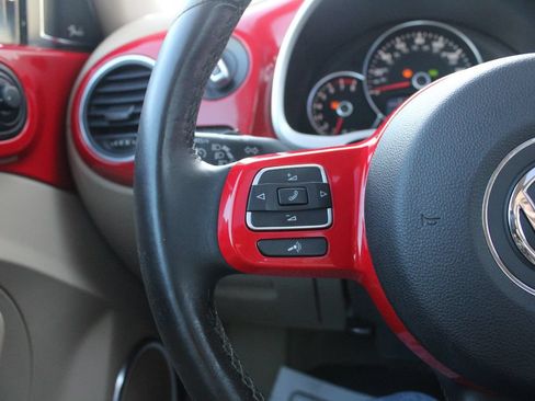 Used 2012 Volkswagen Beetle 2.5 FWD image 11