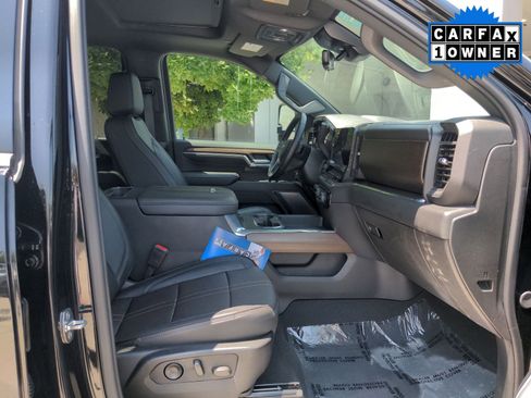 Used 2024 Chevrolet Silverado 2500 High Country w/ High Country Premium Package image 28