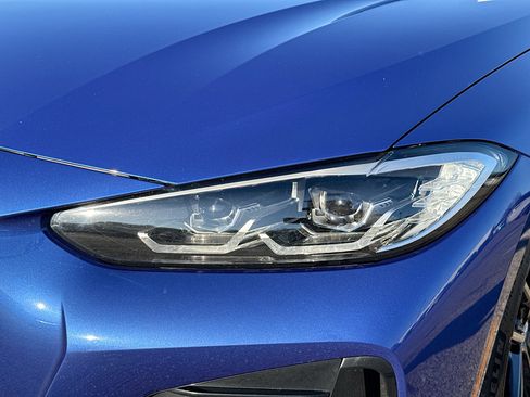 Used 2021 BMW 430i 430i w/ M Sport Package image 9