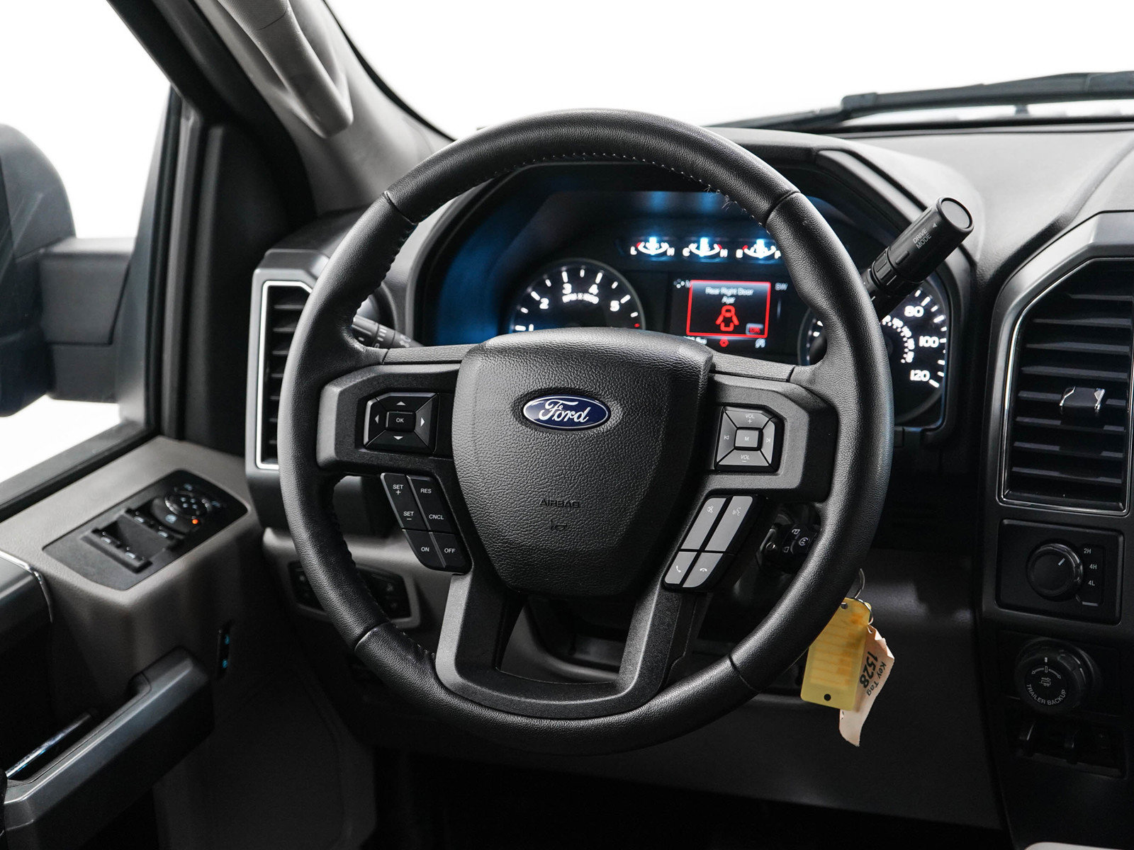 Used 2018 Ford F150 XLT w/ Equipment Group 302A Luxury AWD/4WD image 14