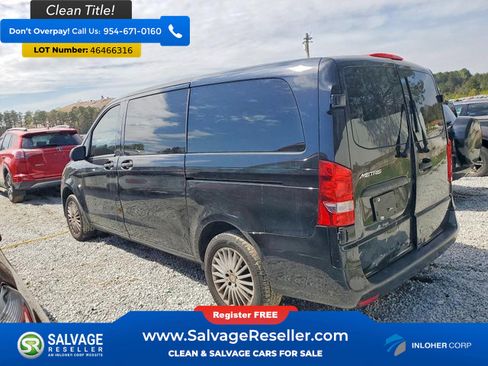 Used 2018 Mercedes-Benz Metris Passenger image 3