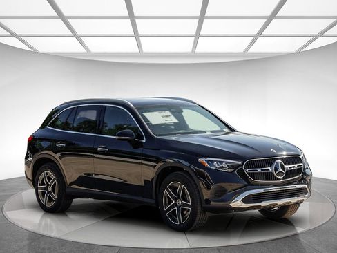 New 2026 Mercedes-Benz GLC 300 4MATIC image 5