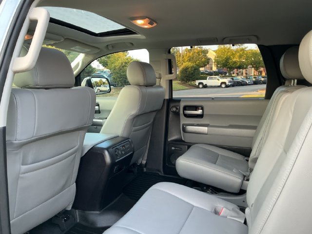 Used 2019 Toyota Sequoia Limited w/ Safety & Convenience Package AWD/4WD image 26