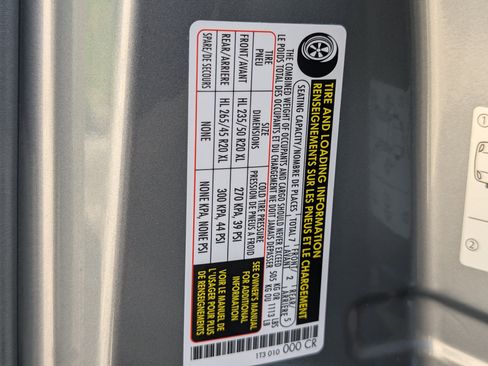 Used 2025 Volkswagen ID. Buzz 1st Edition RWD image 43