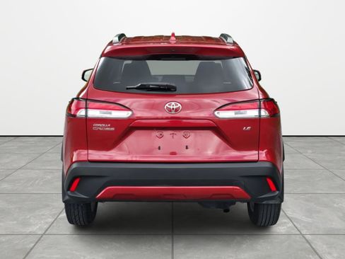 Used 2023 Toyota Corolla Cross LE FWD image 5