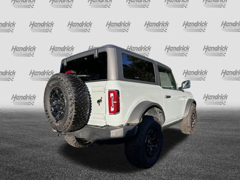 Used 2023 Ford Bronco Wildtrak image 9