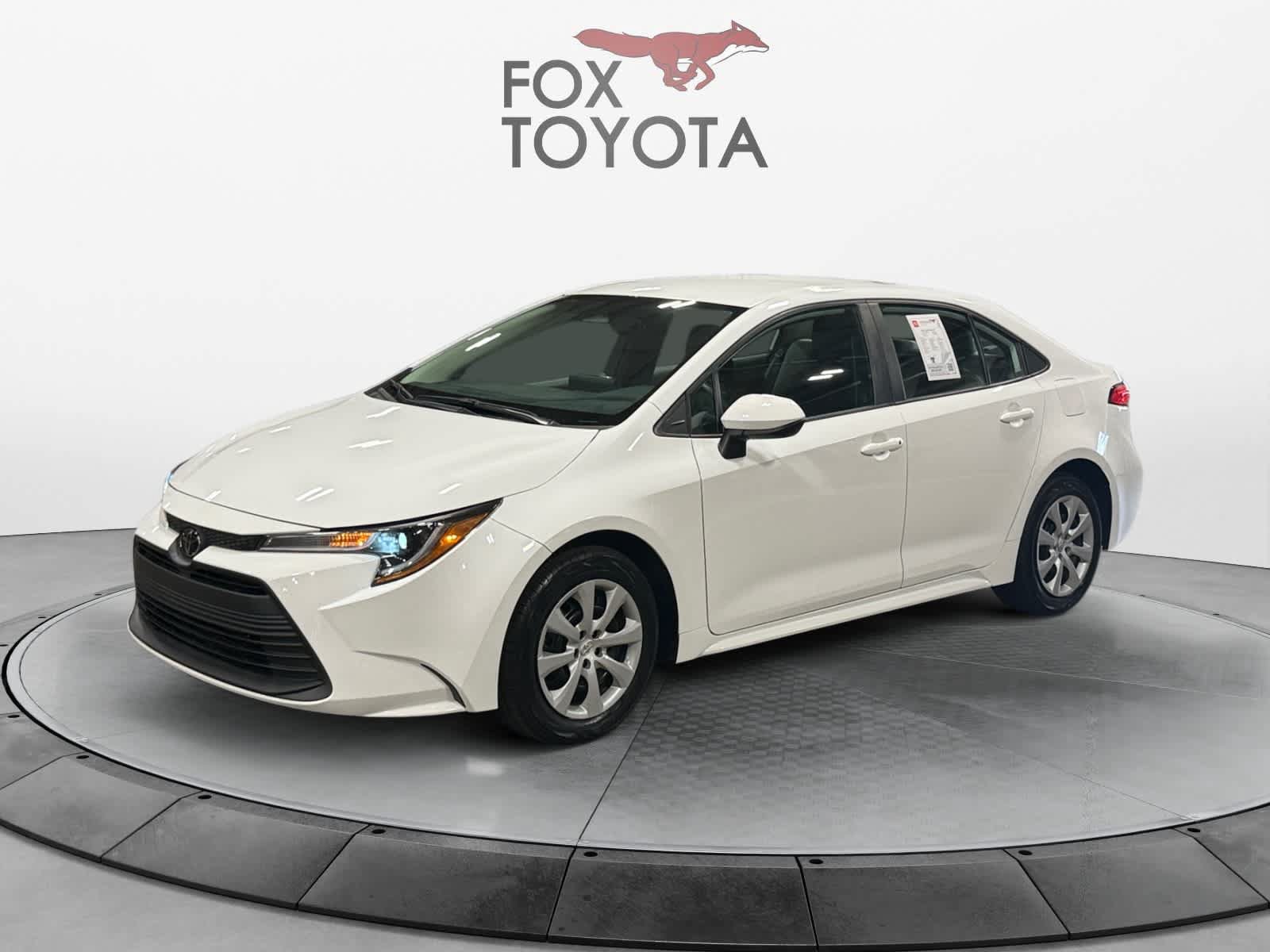 Used 2023 Toyota Corolla LE FWD image 1