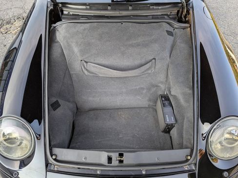 Used 1997 Porsche 911 Carrera RWD image 43