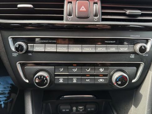 Used 2018 Kia Optima LX image 17