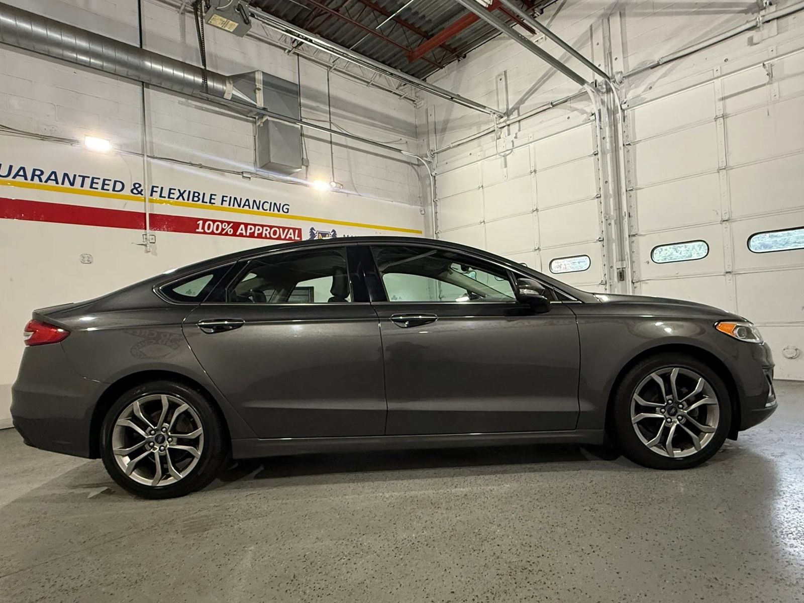 Used 2020 Ford Fusion Titanium FWD image 5
