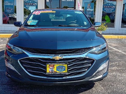 Used 2020 Chevrolet Malibu LT image 2