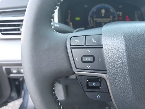 New 2026 Toyota Camry SE image 15