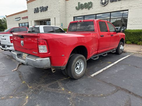 Used 2024 RAM 3500 Tradesman w/ Chrome Appearance Group AWD/4WD image 2