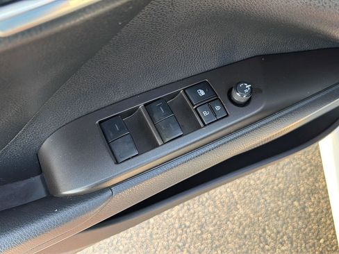 Certified 2022 Toyota Camry SE FWD image 31