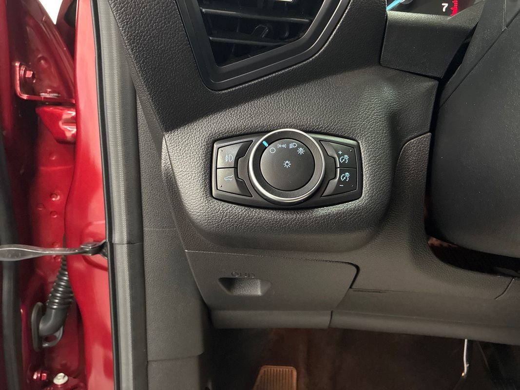 Used 2017 Ford Escape SE w/ Equipment Group 201A AWD/4WD image 11