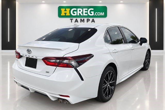 Used 2024 Toyota Camry SE w/ Convenience Package FWD image 6