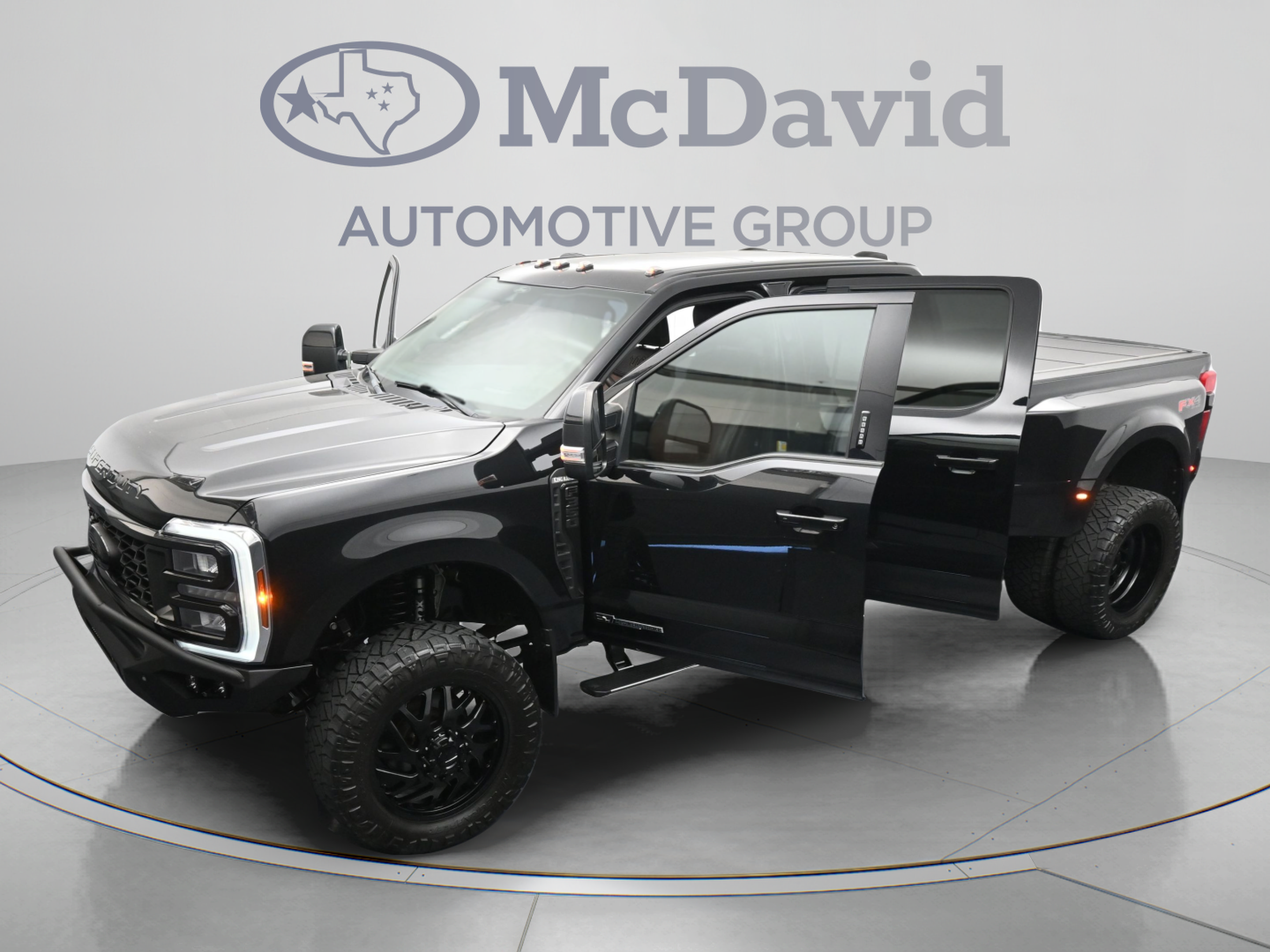 Used 2024 Ford F350 King Ranch w/ Chrome Package AWD/4WD image 46