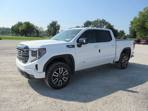 New 2026 GMC Sierra 1500 AT4 w/ AT4 Premium Package AWD/4WD image 11
