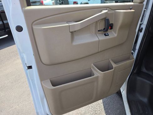 Used 2021 Chevrolet Express 2500 w/ Safety Package RWD image 20