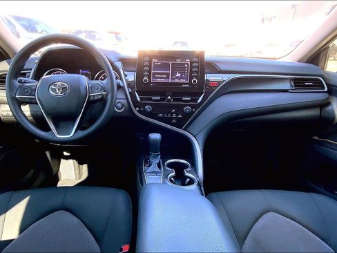 Used 2022 Toyota Camry LE w/ Convenience Package image 16
