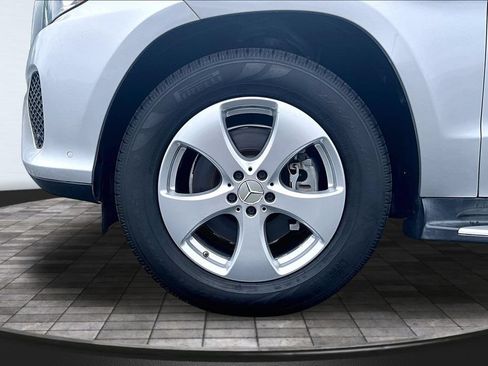 Used 2017 Mercedes-Benz GLS 450 4MATIC image 9