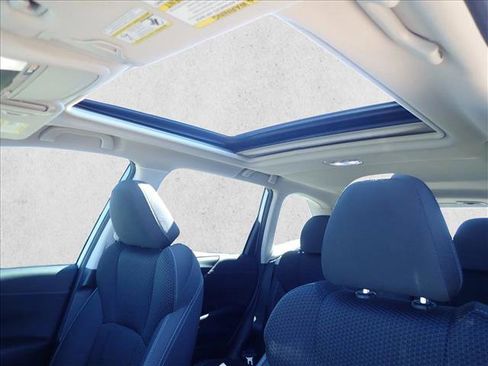 Certified 2022 Subaru Forester Premium AWD/4WD image 14