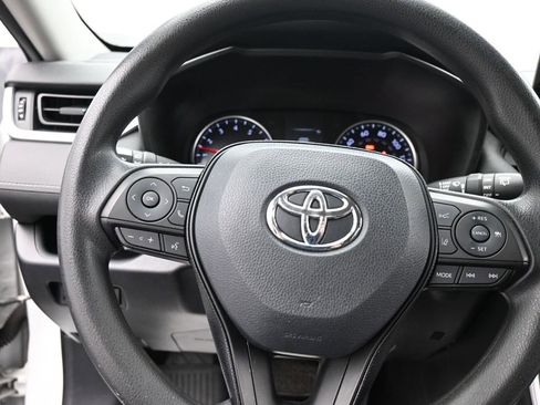 Used 2019 Toyota RAV4 XLE w/ Carpet Mat Package image 21