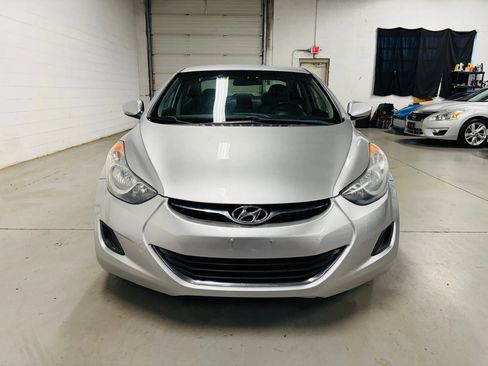 Used 2011 Hyundai Elantra GLS FWD image 3