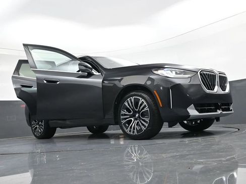 Used 2026 BMW X3 xDrive30 w/ Convenience Package image 39