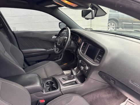 Used 2018 Dodge Charger GT w/ Blacktop Package AWD/4WD image 24