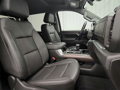 Used 2022 GMC Sierra 1500 SLT w/ SLT Convenience Package image 31