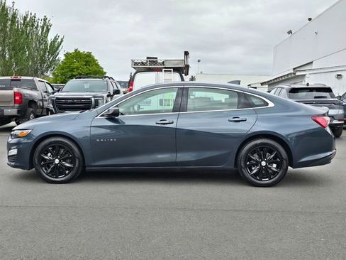 Used 2020 Chevrolet Malibu LT FWD image 2