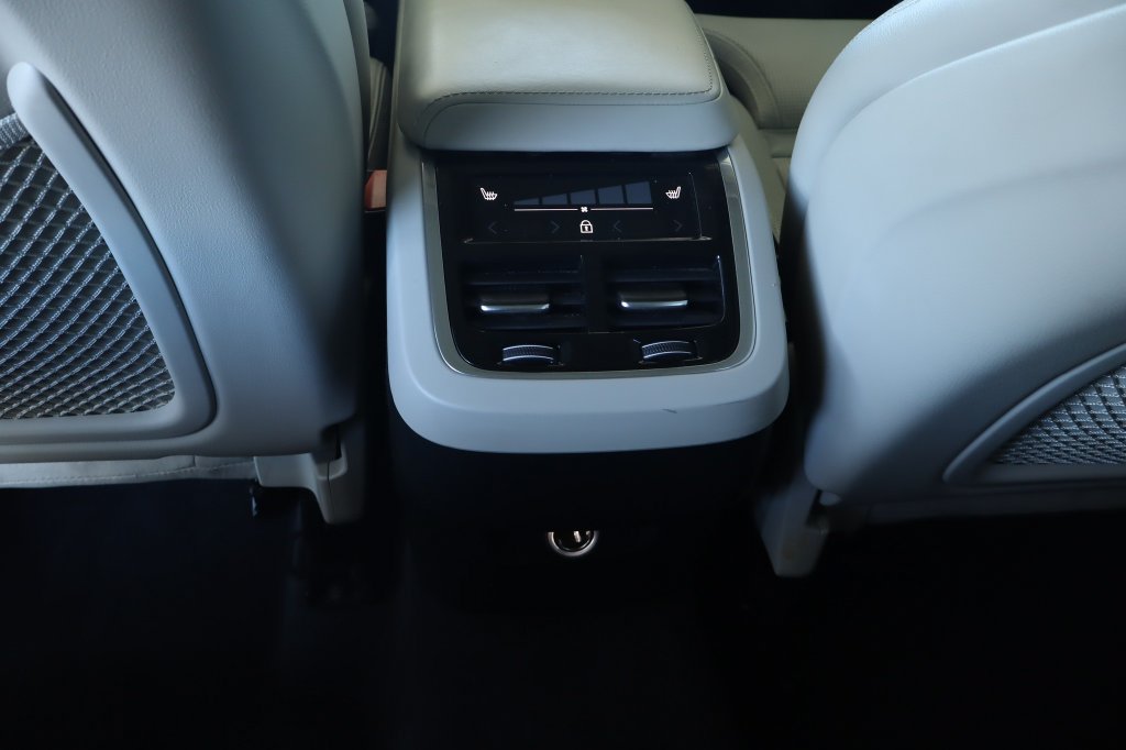 Used 2019 Volvo XC60 T6 Inscription AWD/4WD image 33