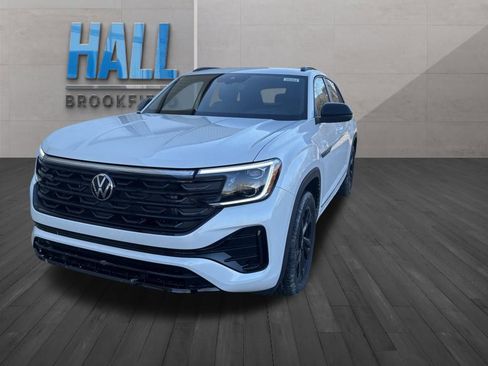 New 2026 Volkswagen Atlas Cross Sport SEL R-Line image 1