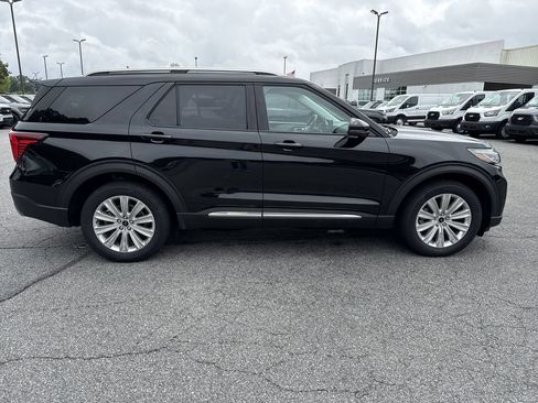 Used 2025 Ford Explorer Platinum w/ LUX Leather Package AWD/4WD image 8