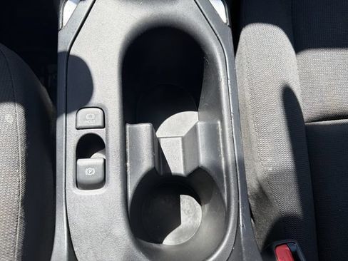 Used 2025 Toyota Corolla LE FWD image 30